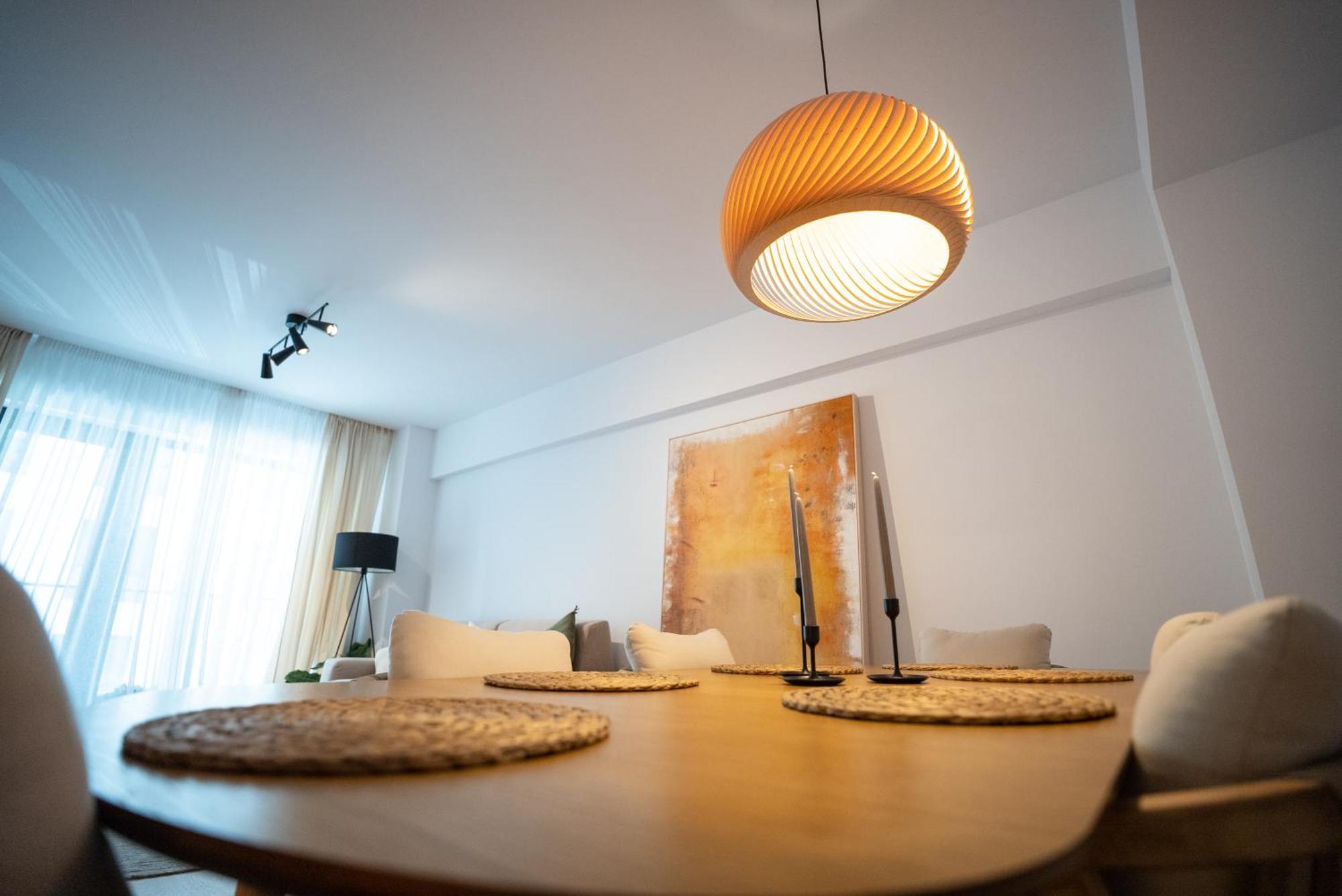 The Level Sanctuary: Free Parking & Netflix Apartamento Bucareste Exterior foto