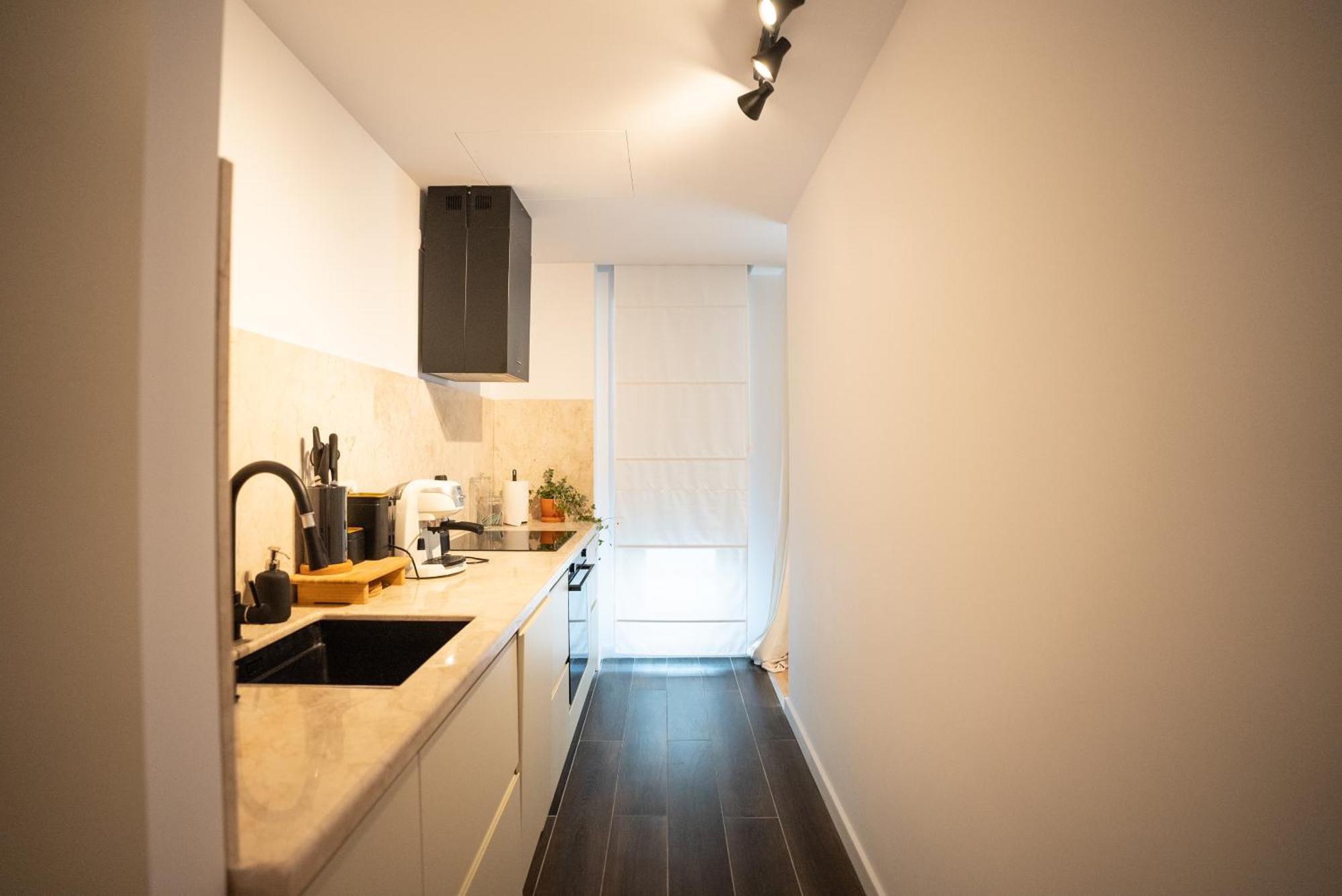 The Level Sanctuary: Free Parking & Netflix Apartamento Bucareste Exterior foto